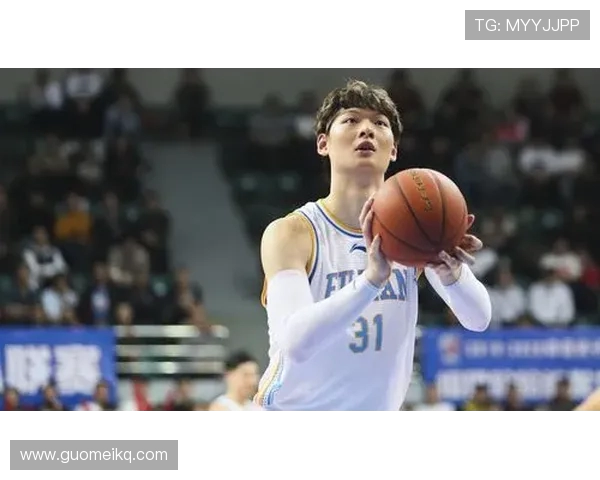 王哲林带领中国男篮崛起 助力亚洲篮球赛事再创辉煌