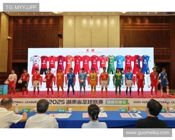 围绕湘超足球发展探讨区域青训体系升级与联赛品牌塑造路径研究 围绕湘超足球发展探讨区域青训体系升级与联赛品牌塑造路径研究