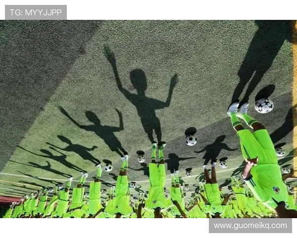 绿茵争锋激情燃烧见证足坛荣耀与梦想交织的时代 绿茵争锋激情燃烧见证足坛荣耀与梦想交织的时代