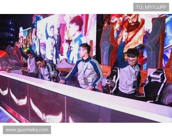 全球顶级战队巅峰对决燃爆年度电竞荣耀盛典舞台 全球顶级战队巅峰对决燃爆年度电竞荣耀盛典舞台