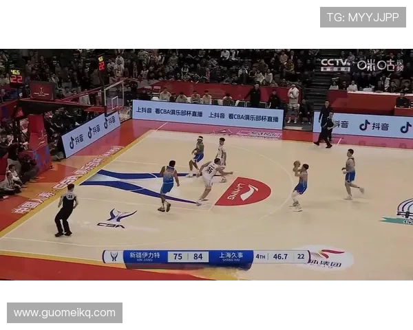 2017年CBA新疆队与天津队激战回顾精彩瞬间与战术分析