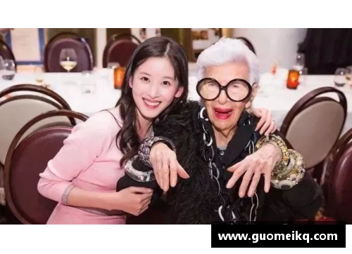 彩信平台官网球员妻子如花美眷：足坛风光无限 - 副本